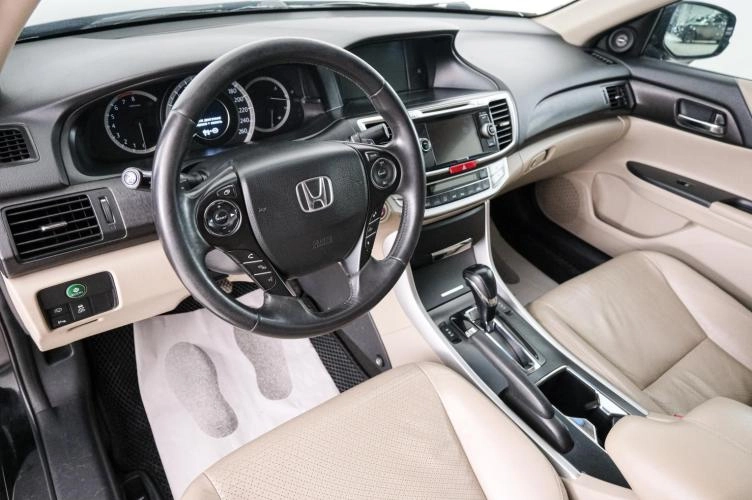 Honda Accord 8 из 25