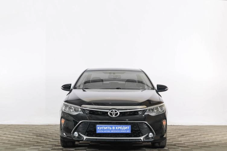 Toyota Camry 2 из 6