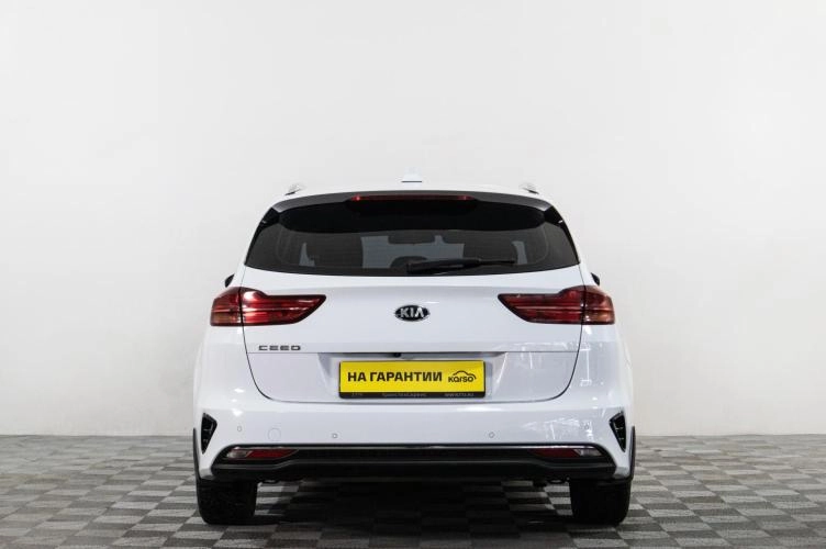 KIA cee'd 5 из 6