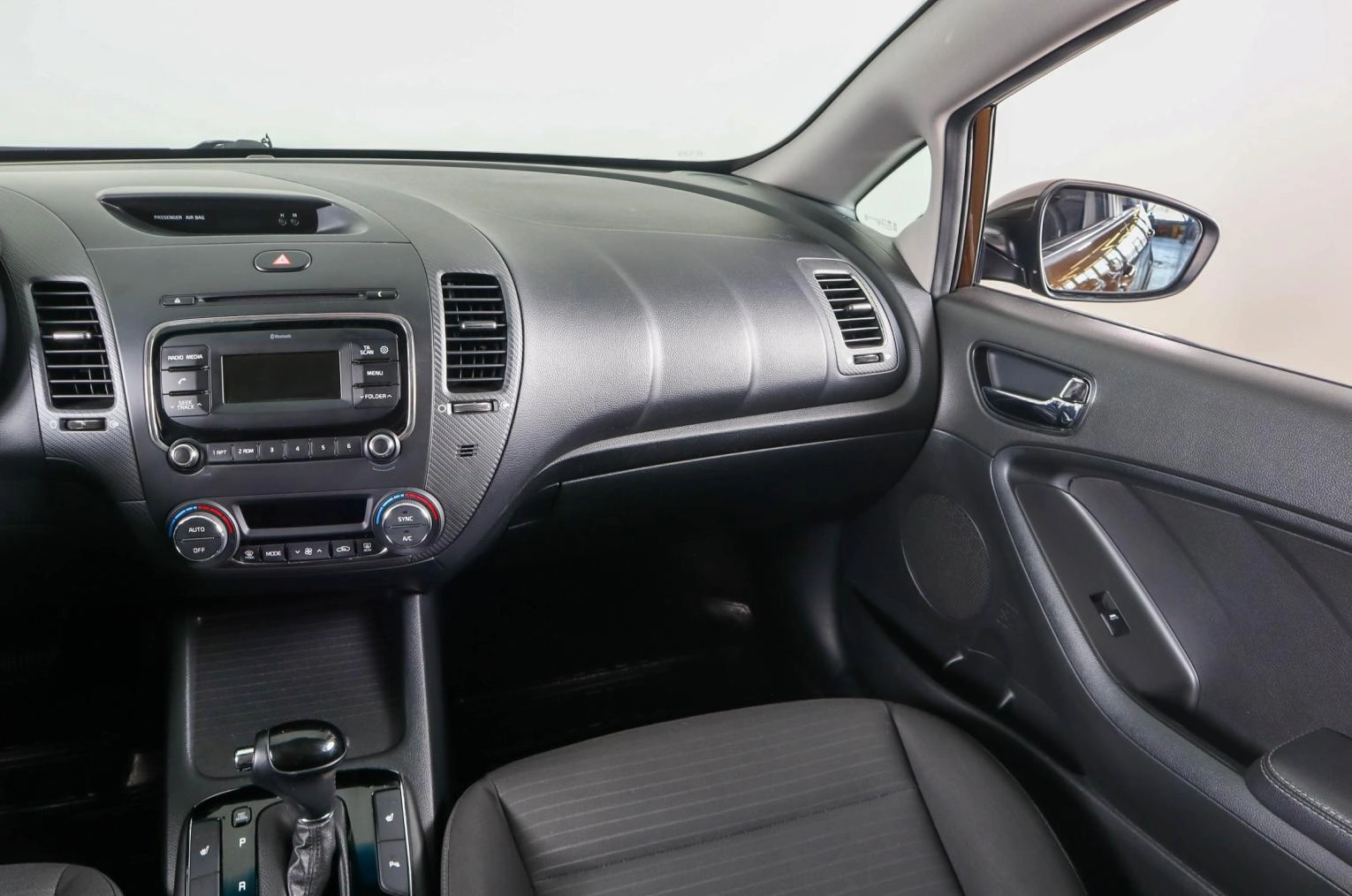 KIA Cerato 14 из 23