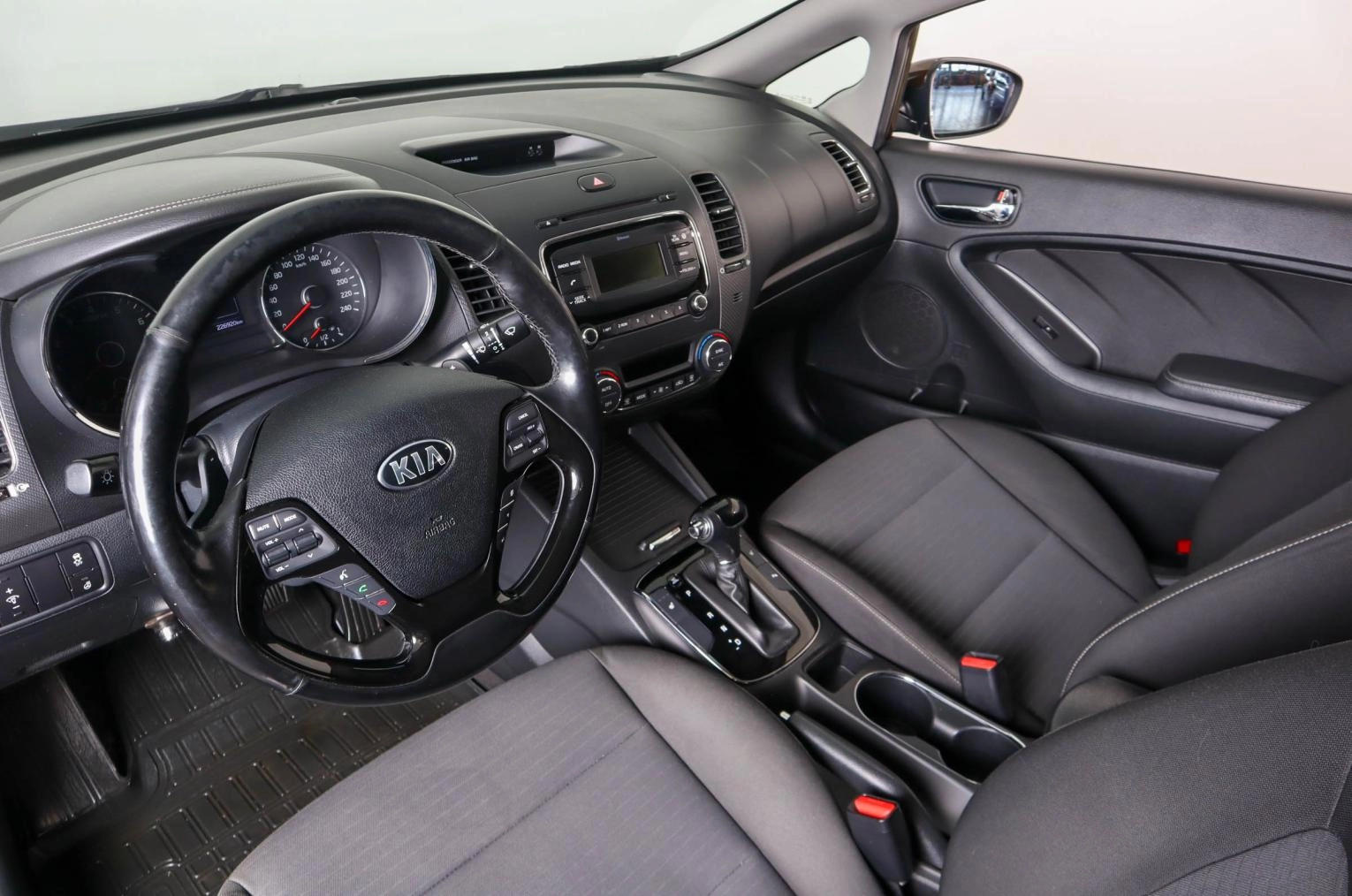 KIA Cerato 8 из 23