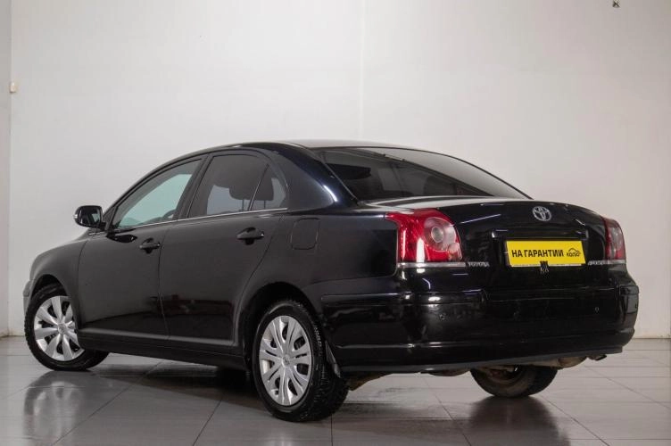 Toyota Avensis 4 из 6