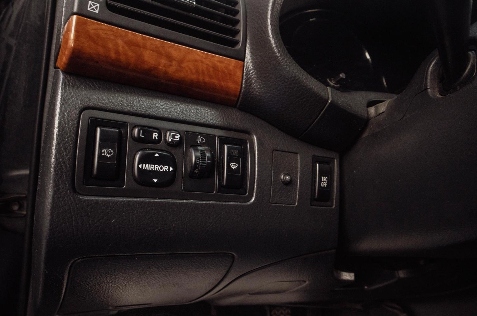 Toyota Avensis 9 из 16