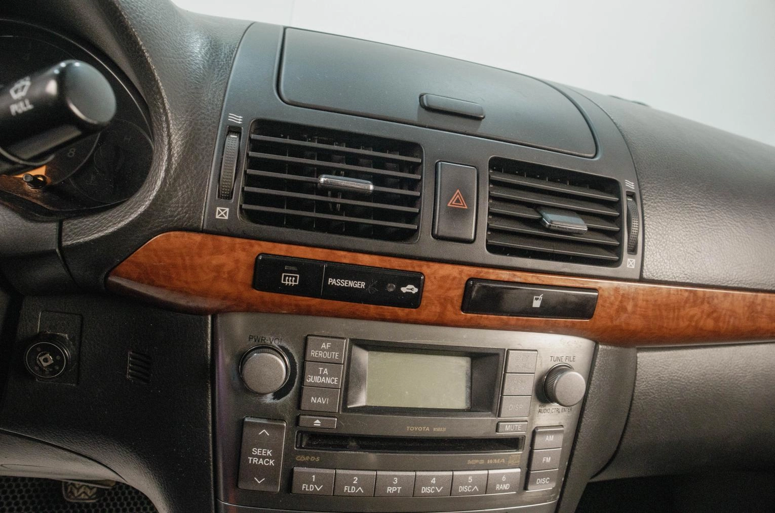 Toyota Avensis 12 из 16