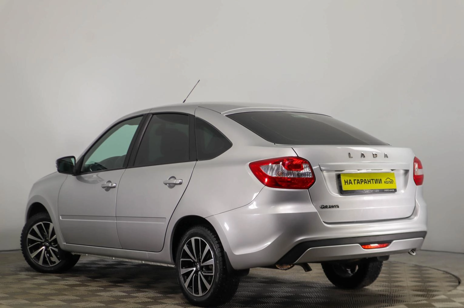 ВАЗ (LADA) Granta 6 из 21