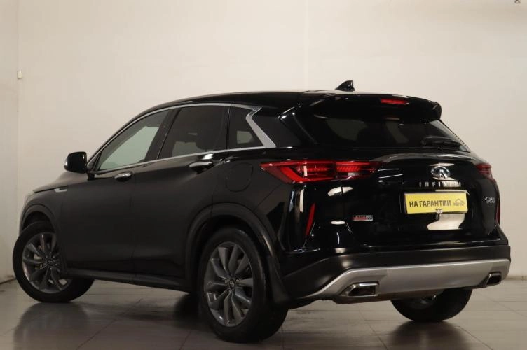 Infiniti QX50 4 из 6