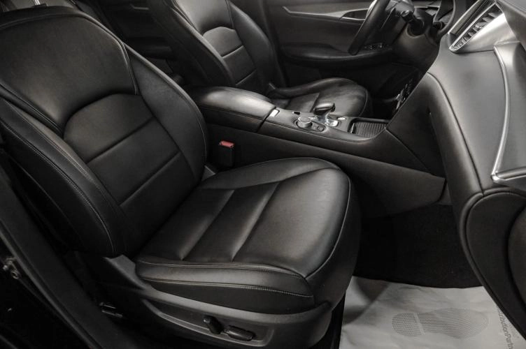 Infiniti QX50 17 из 18