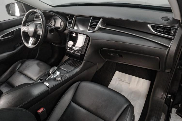 Infiniti QX50 16 из 18