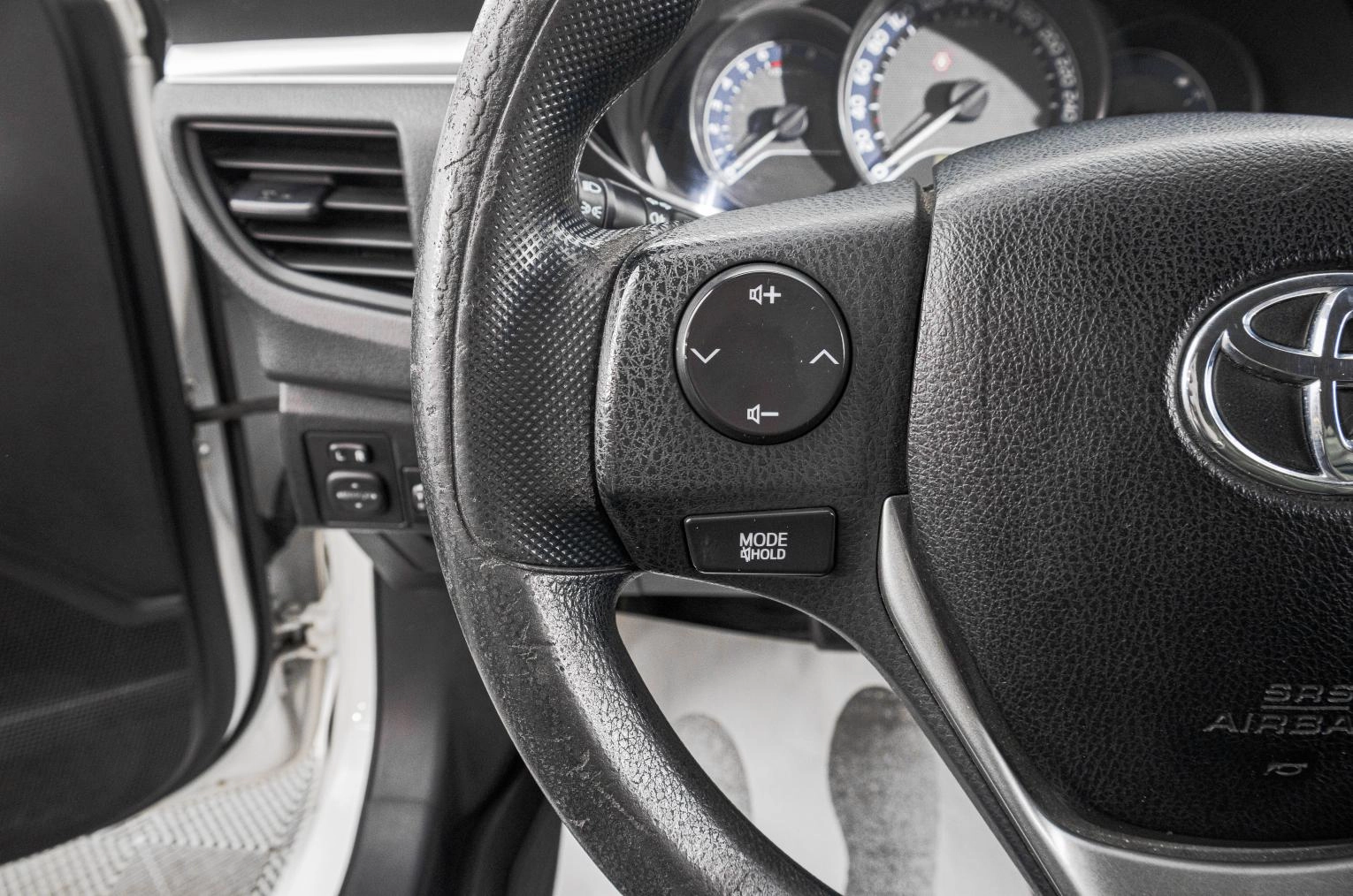 Toyota Corolla 12 из 23
