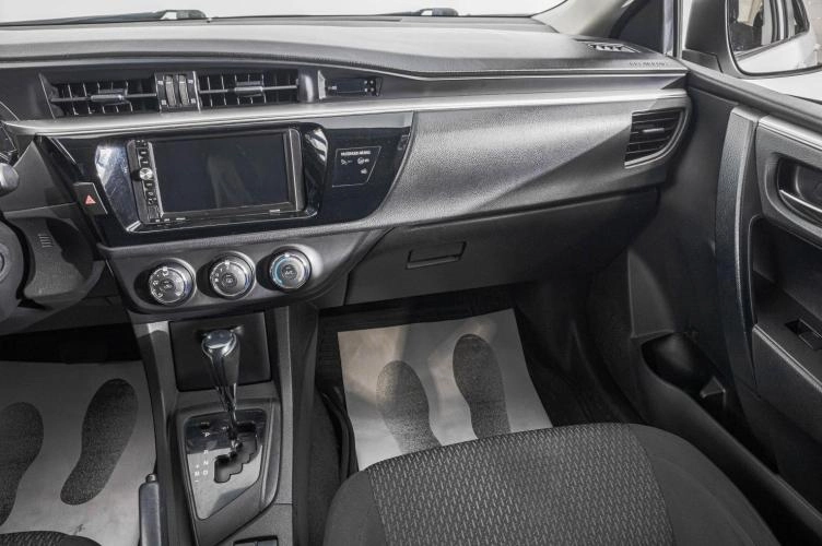 Toyota Corolla 19 из 23