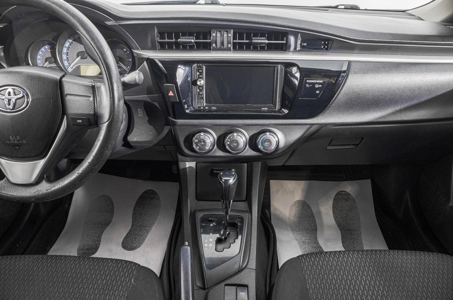 Toyota Corolla 15 из 23