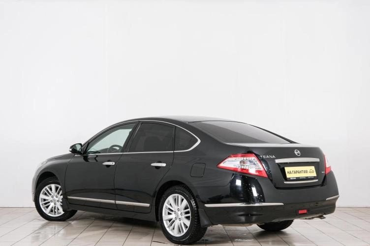 Nissan Teana 4 из 25