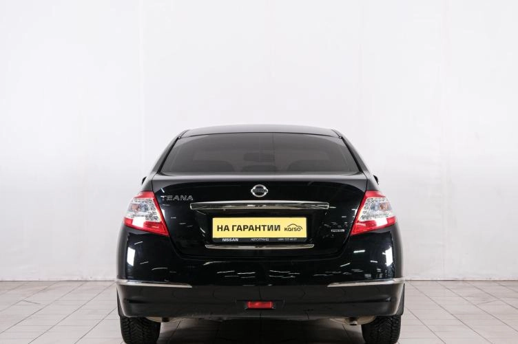 Nissan Teana 5 из 25
