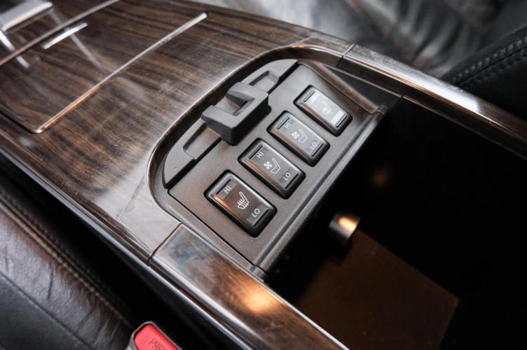 Nissan Teana 18 из 25