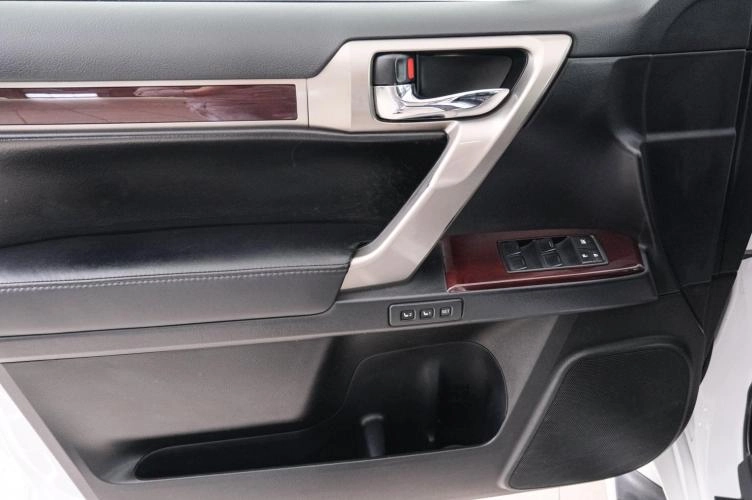 Lexus GX 25 из 28