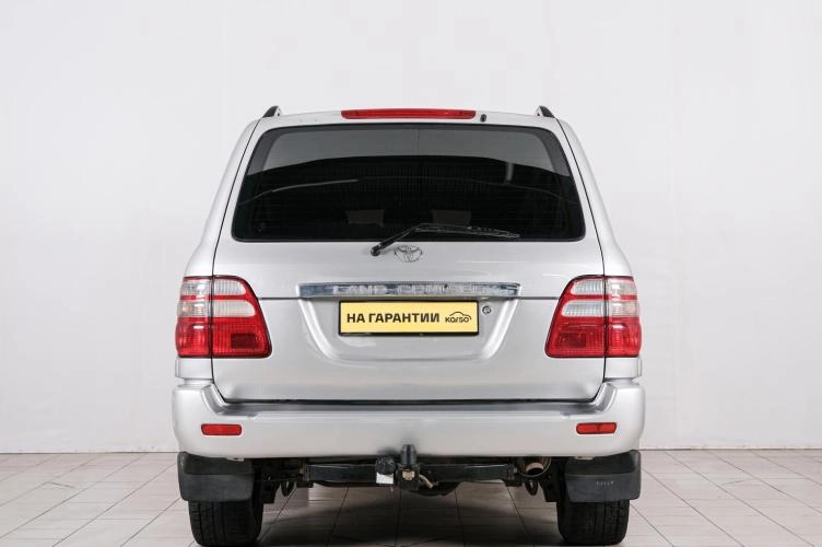 Toyota Land Cruiser 5 из 6