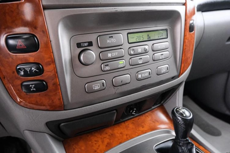 Toyota Land Cruiser 17 из 25