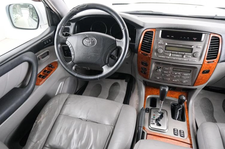 Toyota Land Cruiser 9 из 25