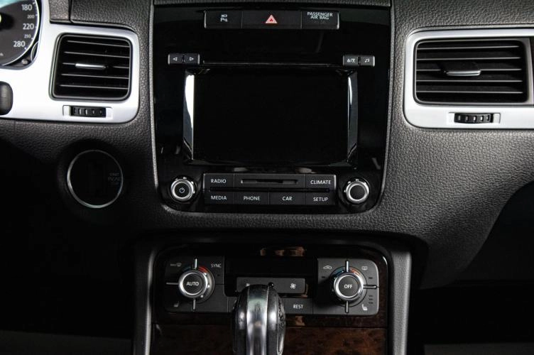 Volkswagen Touareg 15 из 19