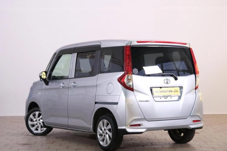 Toyota Roomy 4 из 6