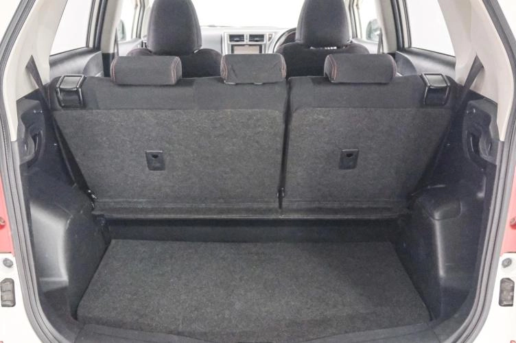 Subaru Trezia 21 из 21