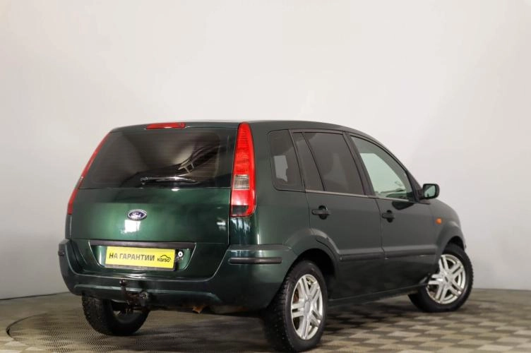 Ford Fusion 4 из 6