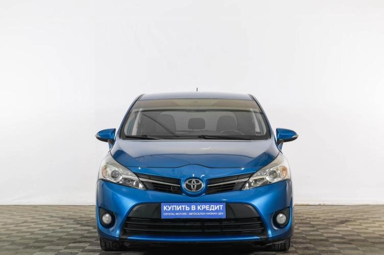 Toyota Verso 2 из 6