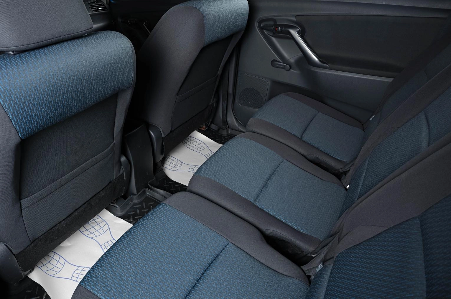 Toyota Verso 8 из 18