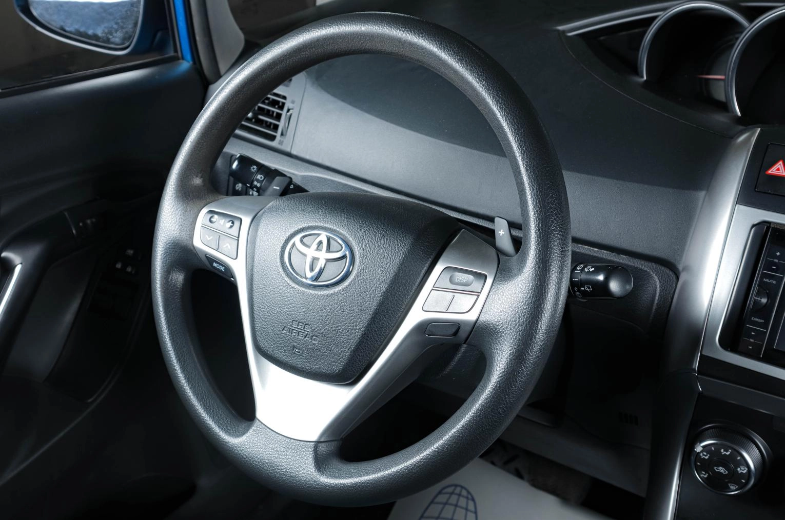 Toyota Verso 11 из 18