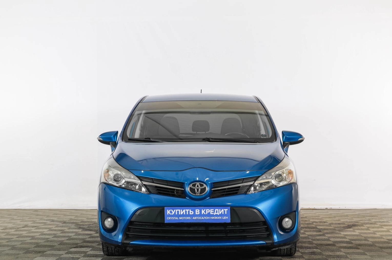 Toyota Verso 2 из 18