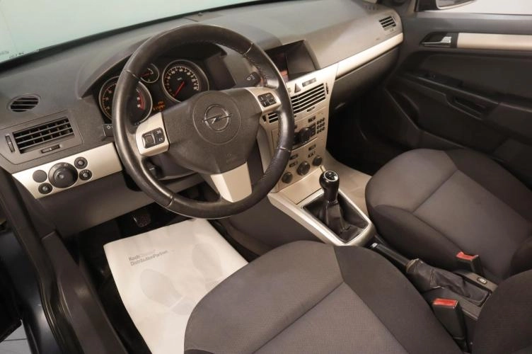 Opel Astra 8 из 17