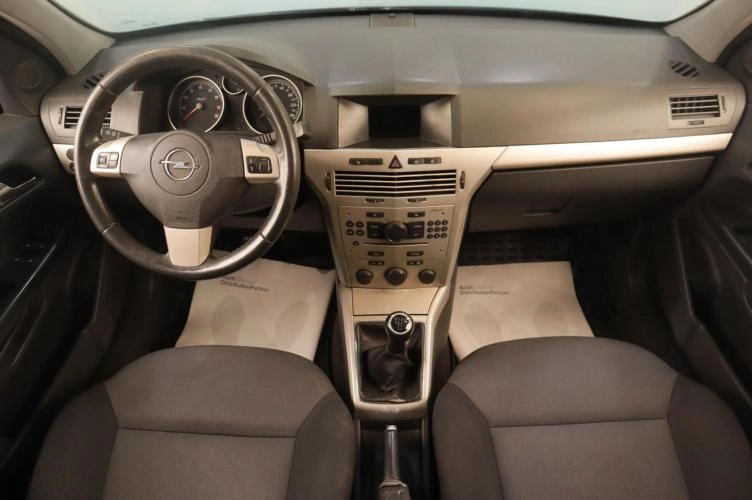 Opel Astra 9 из 17