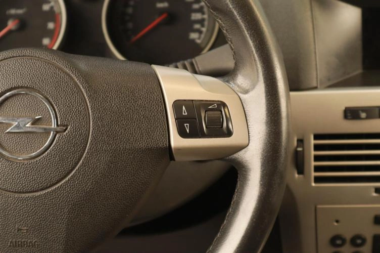 Opel Astra 12 из 17