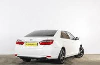 Toyota Camry 6 из 19