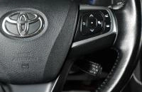 Toyota Camry 15 из 19