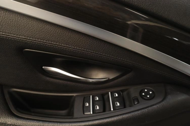 BMW 5 серия 7 из 18