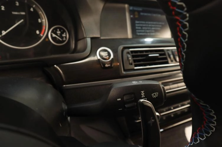 BMW 5 серия 16 из 18