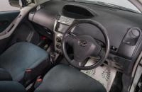 Toyota Vitz 8 из 17