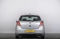 Toyota Vitz 4 из 17