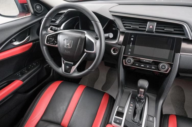 Honda Civic 9 из 22