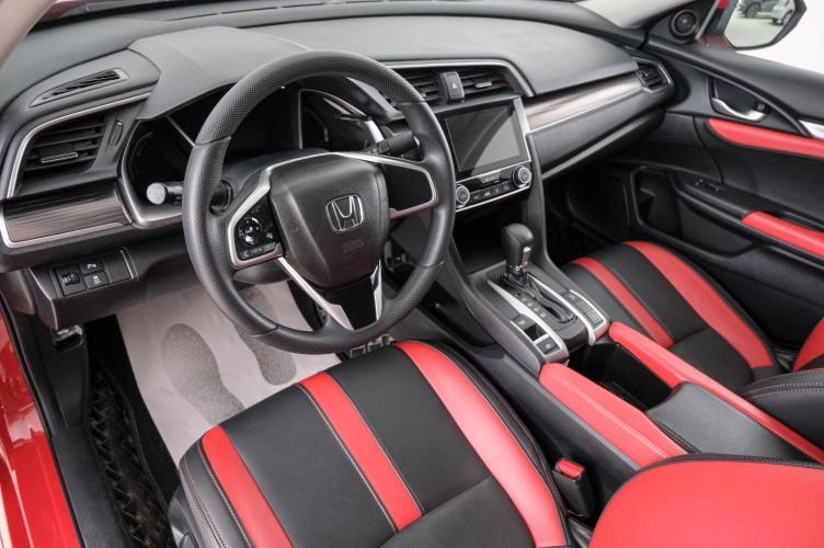 Honda Civic 8 из 22