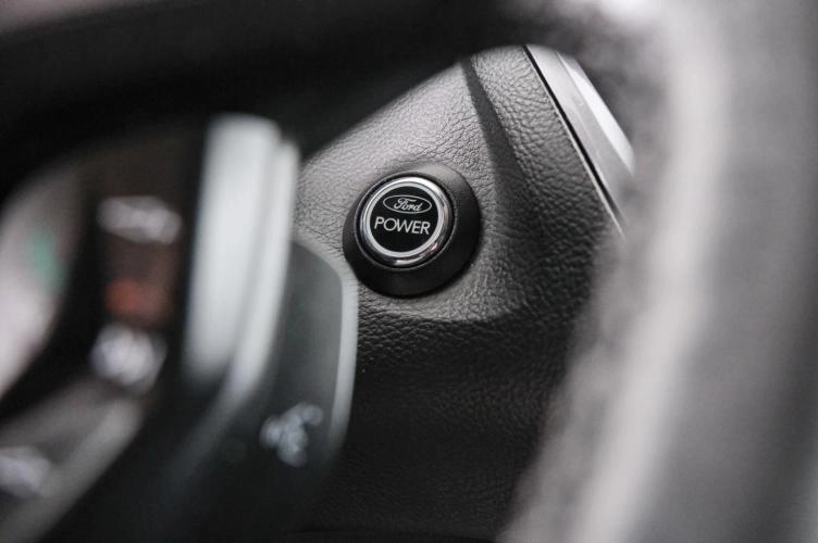 Ford Focus 18 из 23