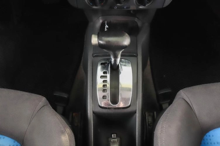 Skoda Fabia 16 из 19