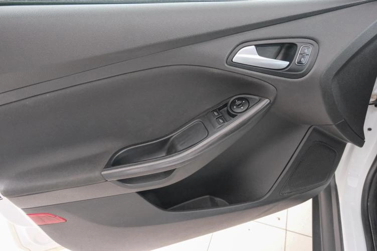 Ford Focus 18 из 21