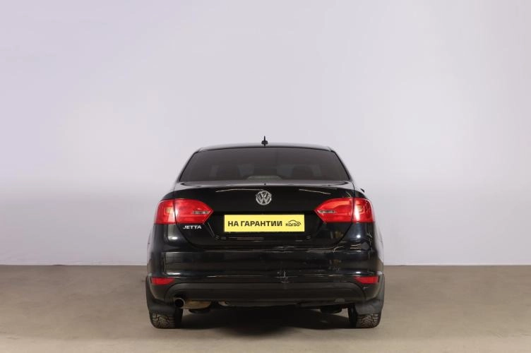 Volkswagen Jetta 5 из 6