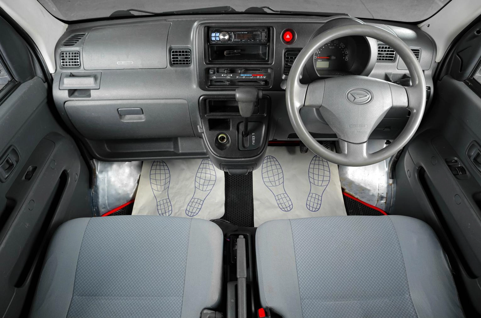 Daihatsu Hijet 12 из 15