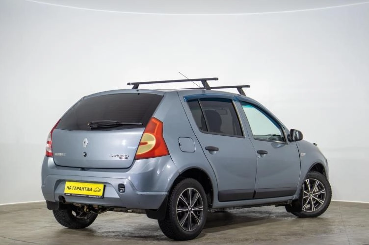 Renault Sandero 4 из 6