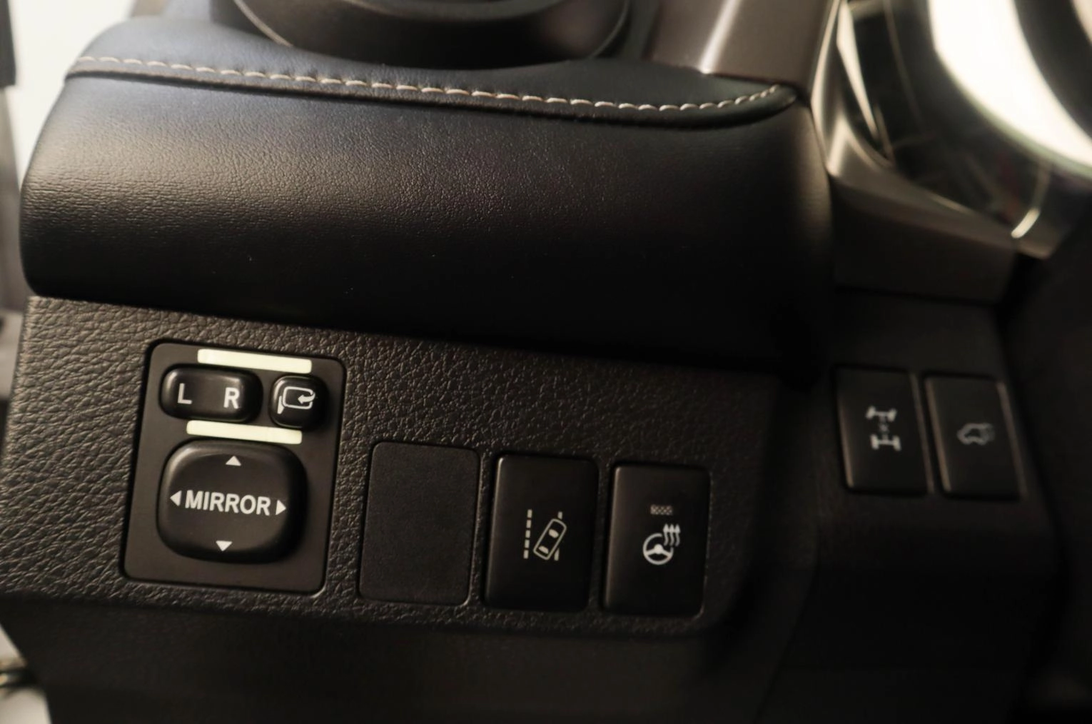 Toyota RAV4 12 из 17