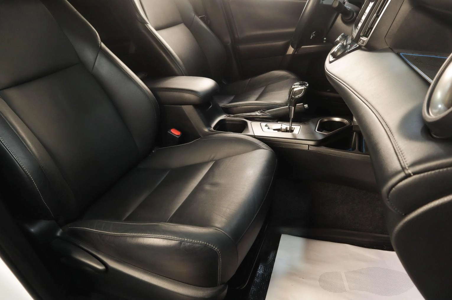 Toyota RAV4 9 из 17