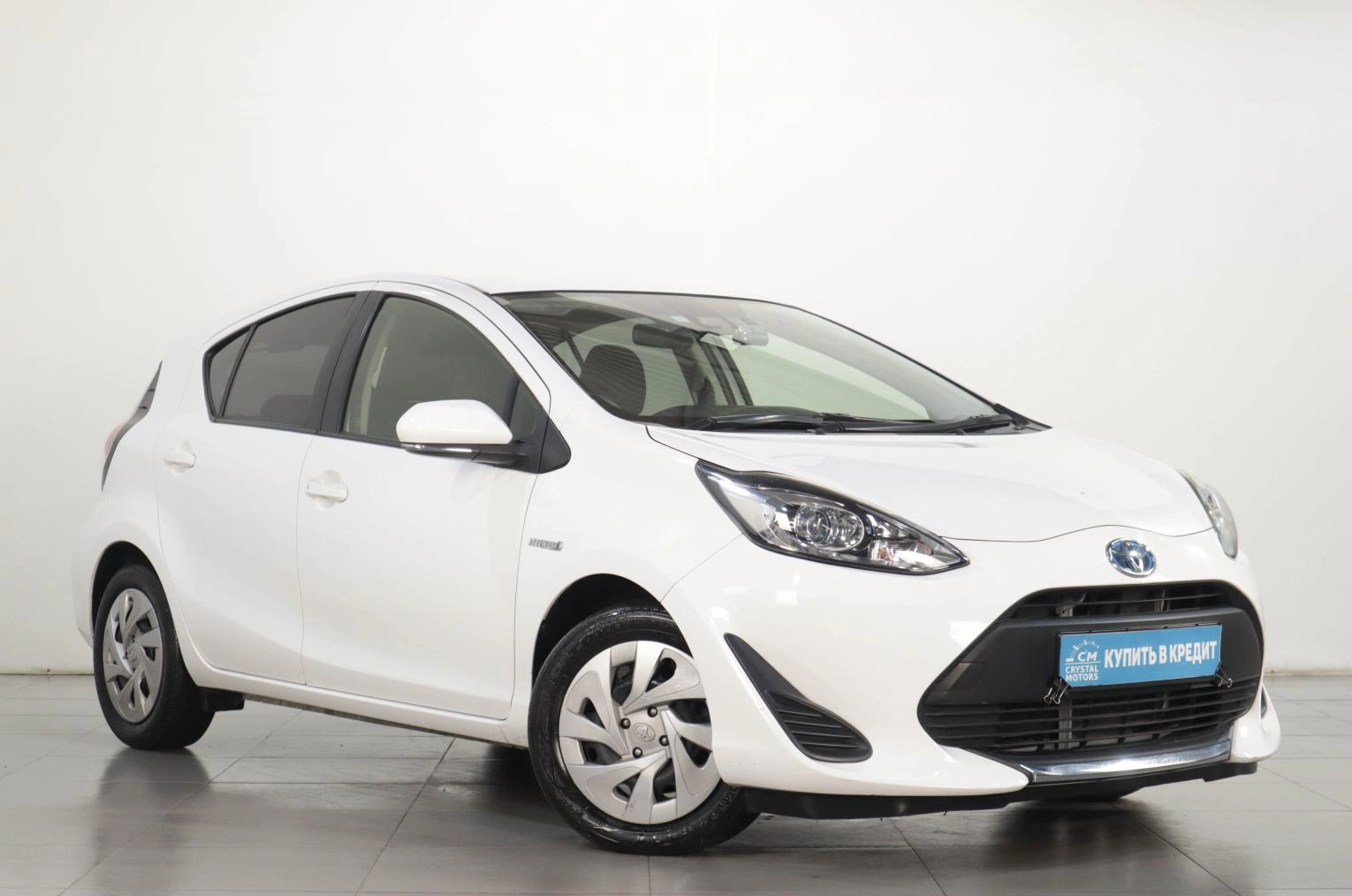 Toyota Aqua 1 из 19
